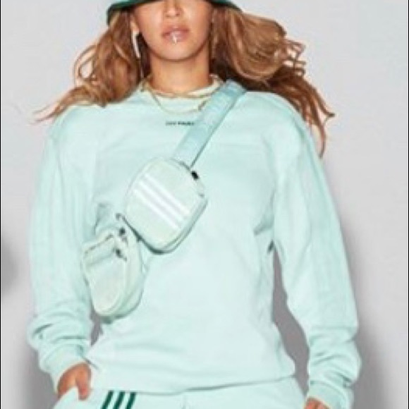 Catesuite - Picture 4 of 4